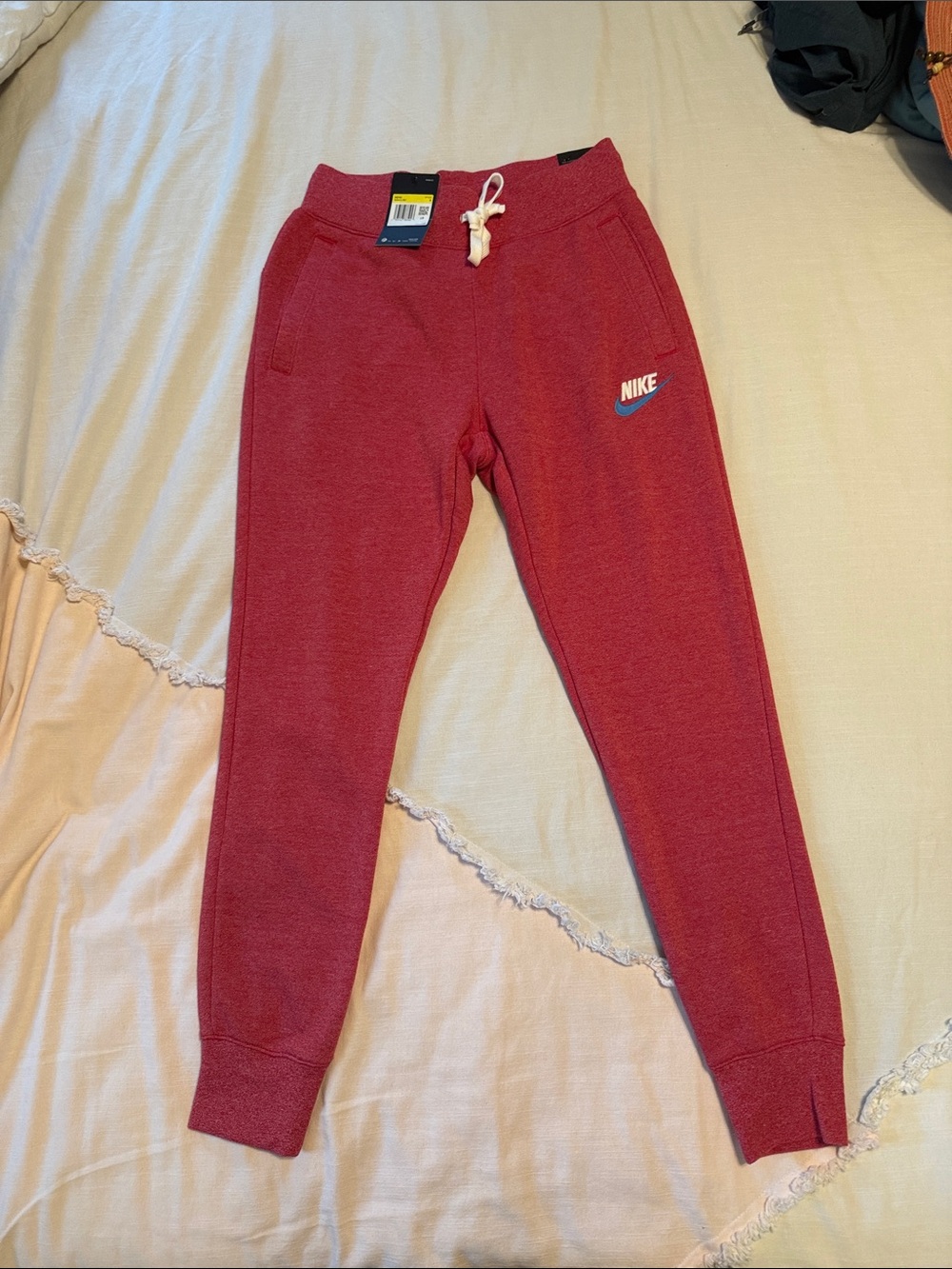 Nike Red Heritage Jogger Tapered Sweatpants, Men’s size small